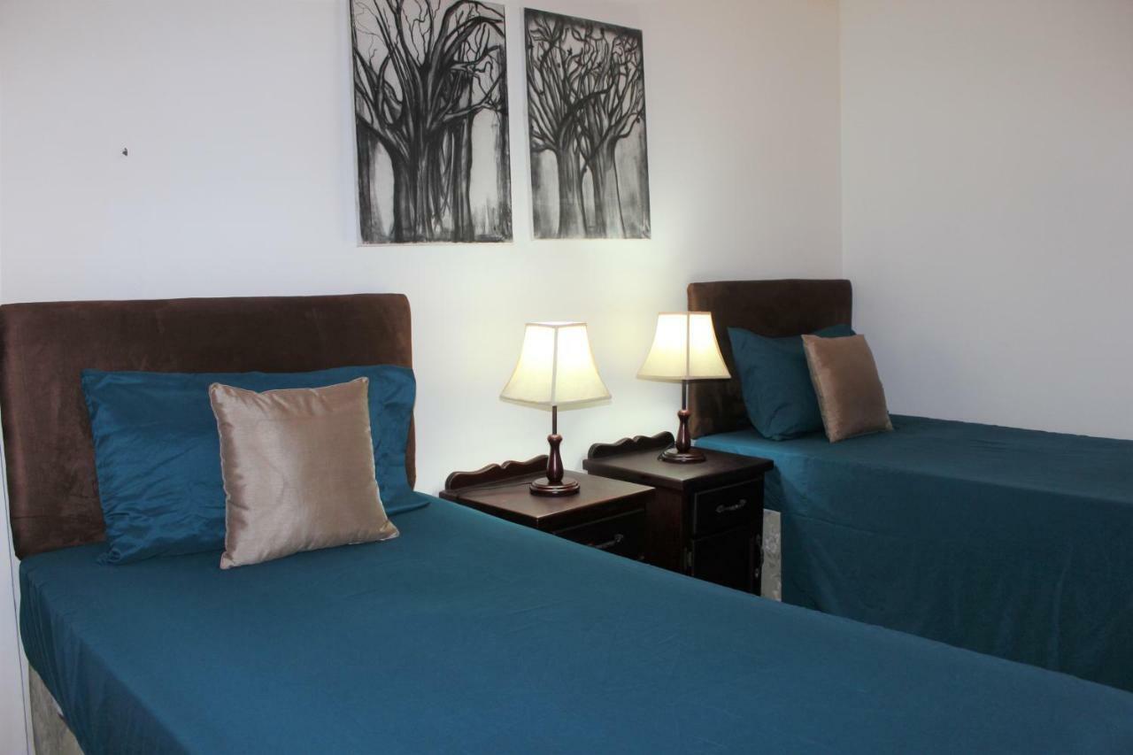 Tropical Apartments Tobago Scarborough Esterno foto